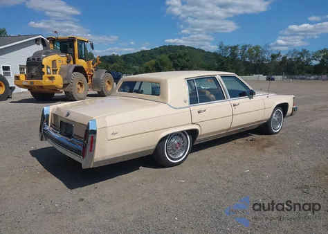 1988 Cadillac Brougham z USA, uszkodzony, nr VIN 1G6DW51Y8JR764728